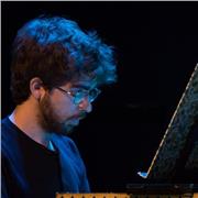 Profesor de piano titulado con Graduado Universitario